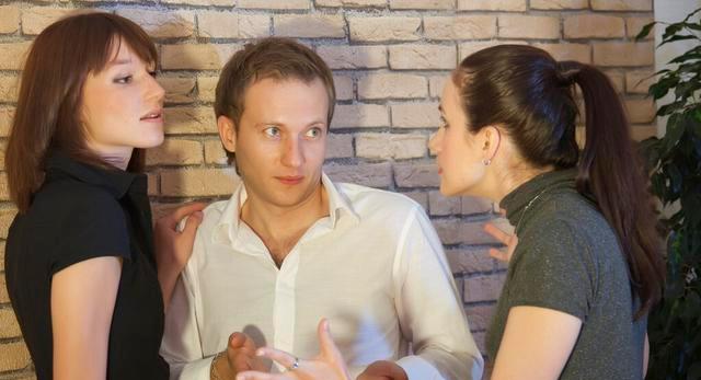 出轨女人的心态是怎样的？如何理解她们的心理变化？