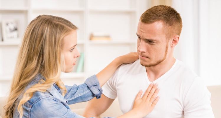 处于出轨危机中心的女人该怎么自救？如何处理婚姻中的信任问题？