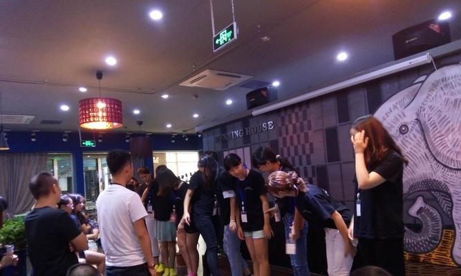 如何在首次约会中赢得男人的心？单身女孩脱单策略有哪些？