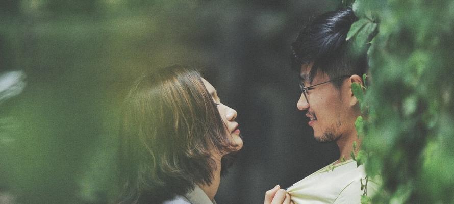 男友不在乎我怎么办？如何改善感情中的忽视感？