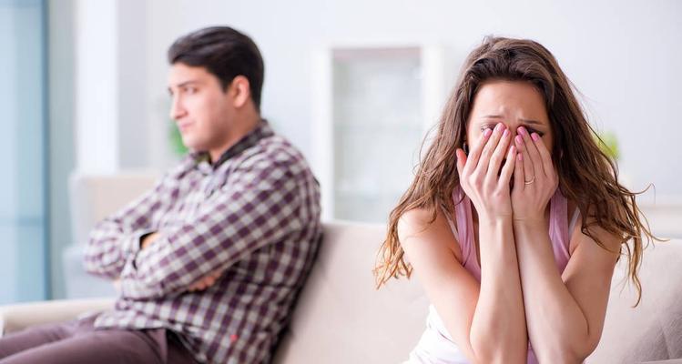 感觉老婆有外遇怎么办？如何处理婚姻中的信任危机？