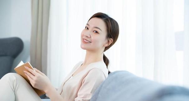 挽回爱情时女人不顾尊严会有什么后果？如何正确处理感情问题？
