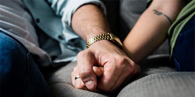 如何挽回男友的情伤？有效沟通和理解是关键吗？