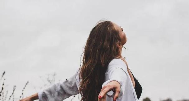 如何挽回不回信息的女友？挽回女友的有效沟通技巧是什么？