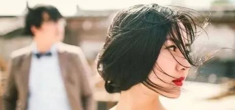 发现老婆出轨的老公一般会怎么做？如何处理婚姻中的信任危机？