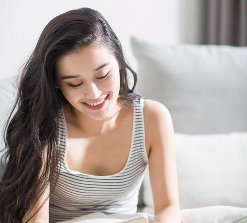 如何用一招一式挽回心爱的女友？挽回女友的正确方法是什么？