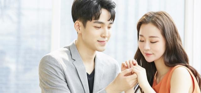 分手后才懂：女人与前任的教训是什么？