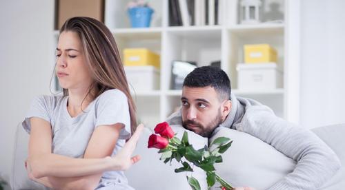 帮助男友挽回婚姻的秘诀（教你如何重建感情和信任）