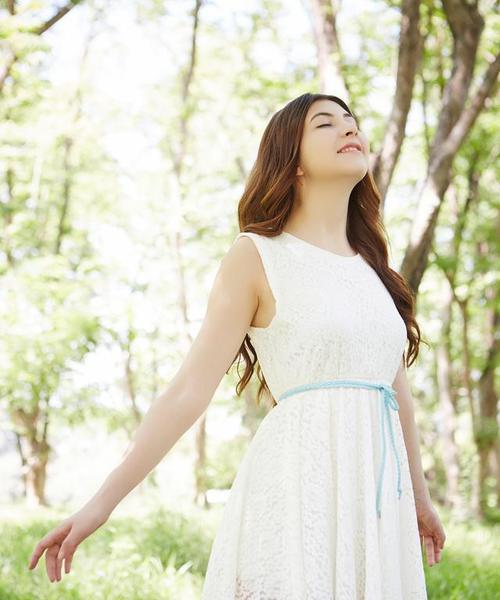 女人如何让自己更有魅力？提升个人魅力的五个实用技巧是什么？