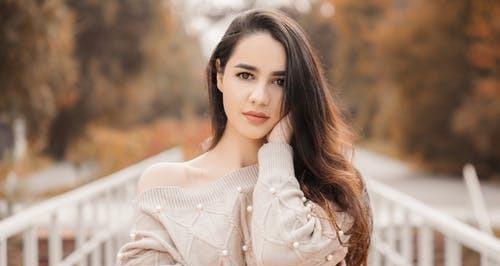 当女友冷淡，你该如何应对（解决女友突然变冷的15个有效方法）