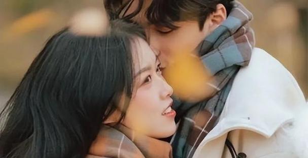 两个人相爱但年龄差距大怎么办？如何处理年龄差异带来的挑战？