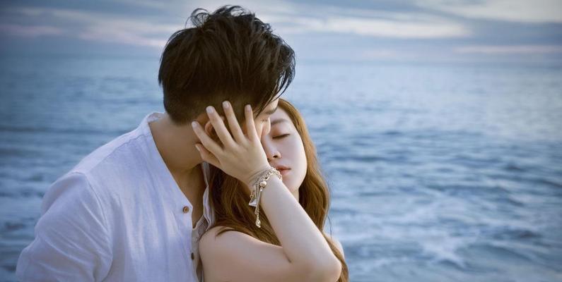 男人对女人有爱意的表现有哪些？如何识别男性的情感信号？