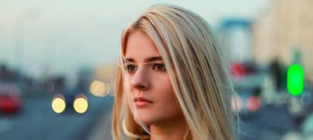 如何放下被抛弃的过去找回自我？