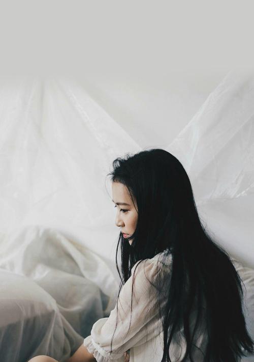 挽回爱情时死缠烂打真的有用吗？什么方法更有效？