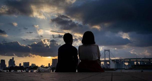 恋人莫名提出分手的心理（探寻背后的原因和处理方式）