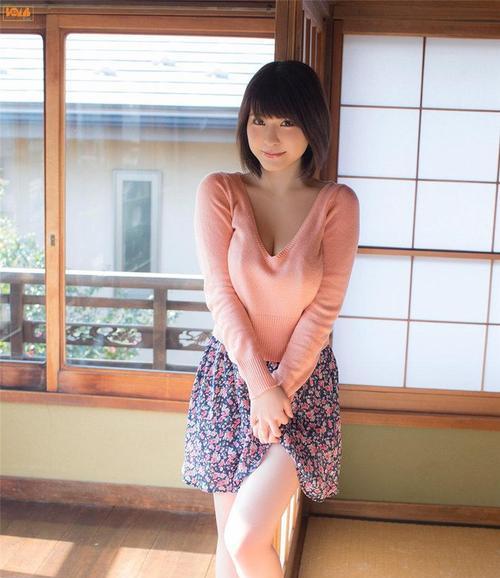 男人为何都喜欢熟女（探究男人追求熟女的心理与原因）