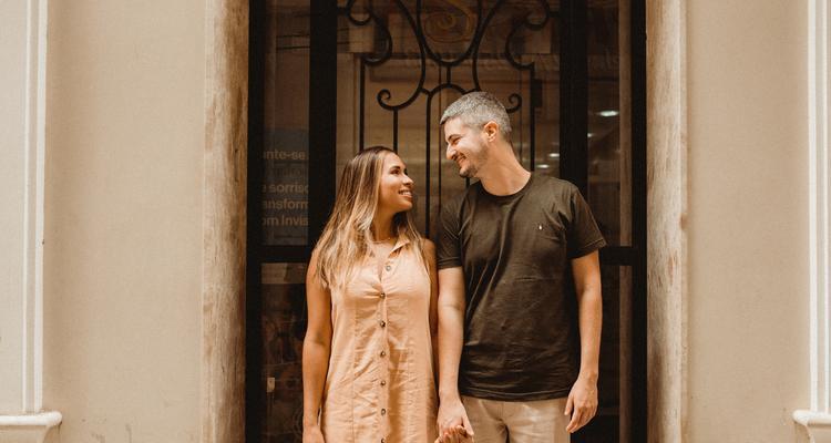 婚外恋的痛苦（如何摆脱婚外恋的痛苦）