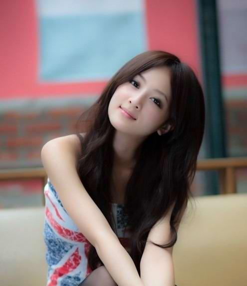 如何追求不喜欢自己的女生（掌握技巧）