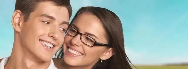 揭秘读心术，看透一个人的本质（掌握这些技巧）