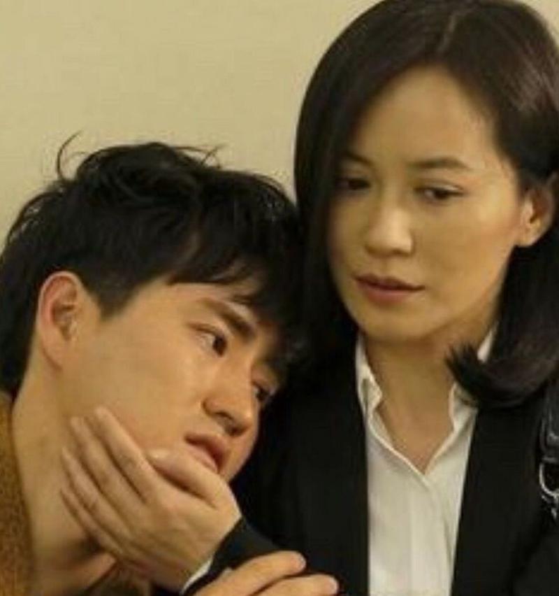 女人为何热衷于谈论姐弟恋（揭秘女性心态学的角度与原因）