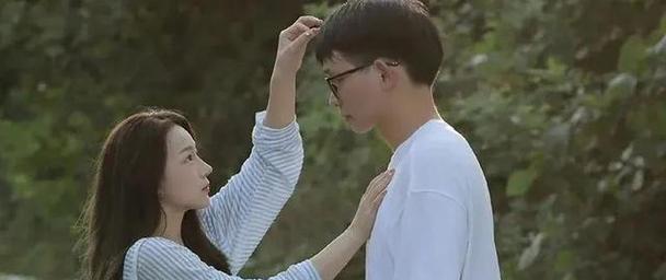 异地恋女朋友喜欢了别人要分手我该怎么办？如何挽回爱情？