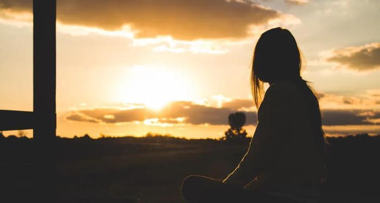 正确心态下的分手挽回技巧（如何以正确的心态挽回爱情）