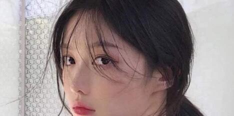 女友突然对我冷淡怎么办（如何应对女友的冷漠态度）