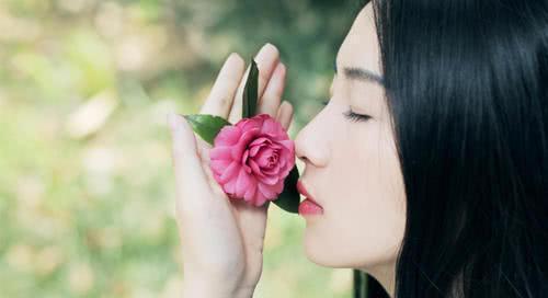 男人喜欢甜言蜜语的秘密剖析（以婚姻幸福为出发点）