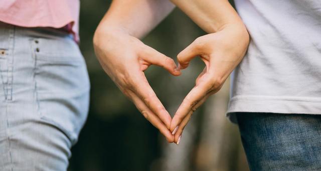 如何挽回自己伤害过的人？有效道歉和修复关系的步骤是什么？