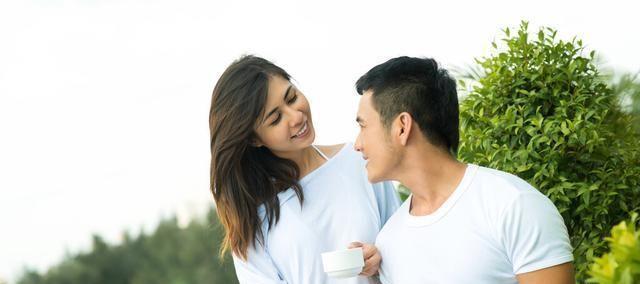 如何巧妙运用以退为进策略挽回感情？挽回爱情的常见问题有哪些？