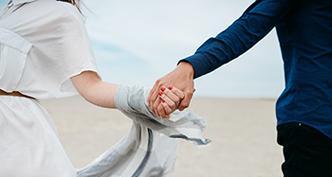 如何挽救婚姻（夫妻感情出现问题怎么办）