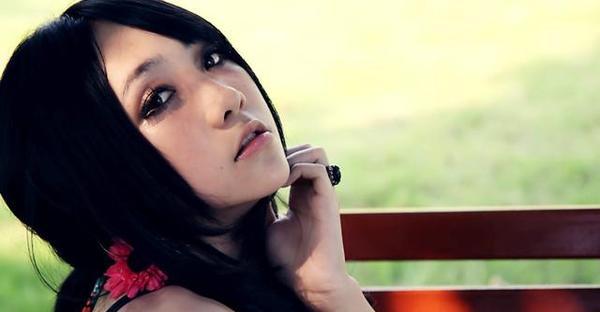 婚后老公与前女友纠缠不清怎么办？应对策略是什么？