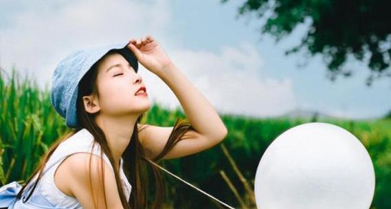 分手后的挽回之路（如何在分手后重新赢回她的心）