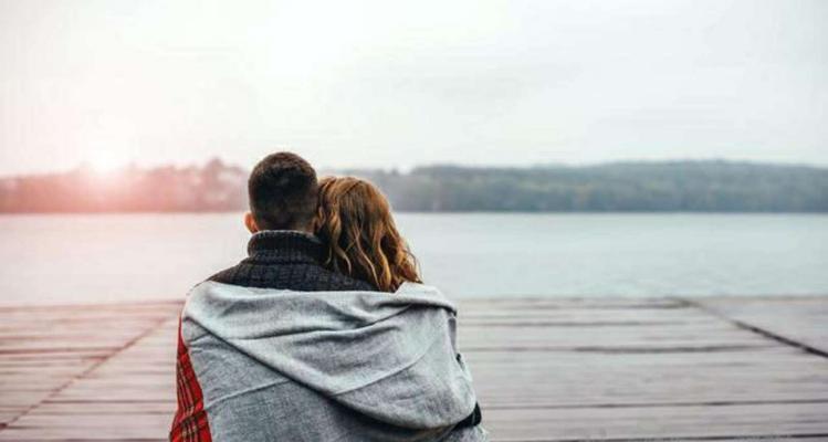 分手并不是结束，挽留也许是更好的选择（15个实用方法教你如何挽回爱情）