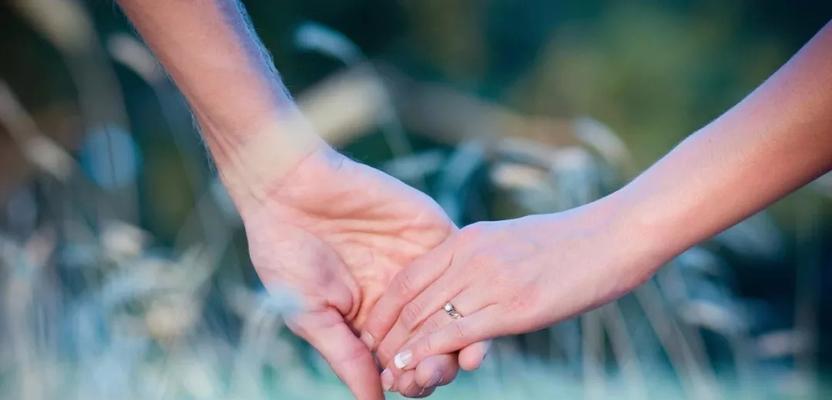 挽回女友心的秘诀是什么？面对新欢如何应对？