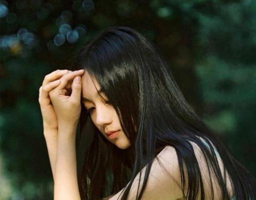 挽回女友心的秘诀是什么？面对新欢如何应对？