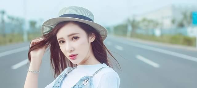 女生如何提高被喜欢的成功率（15个实用技巧让你成为追求者的心头好）